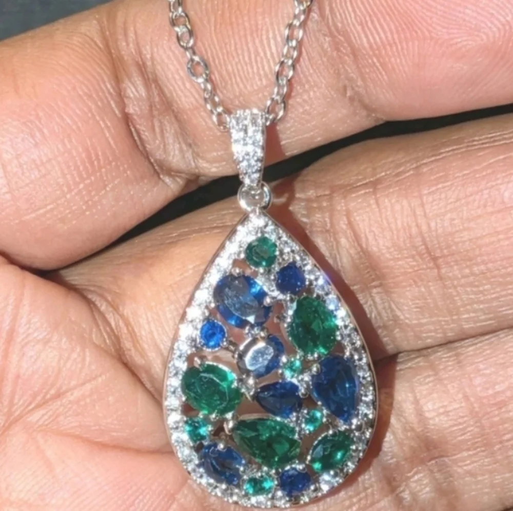 Elegant Silvery Pave Dazzling Green/blue Sapphire Pendant Teardrop Necklace 18